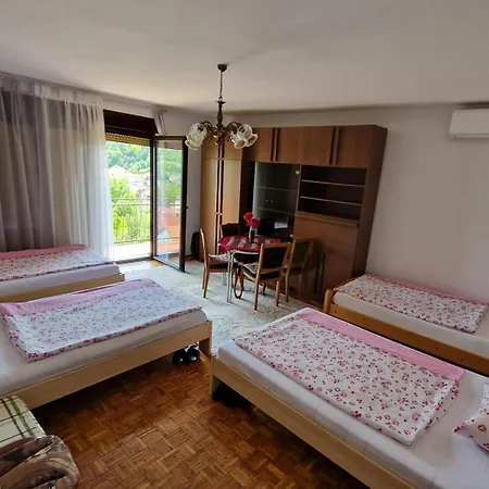 Horizont Apartmans Lägenhet *